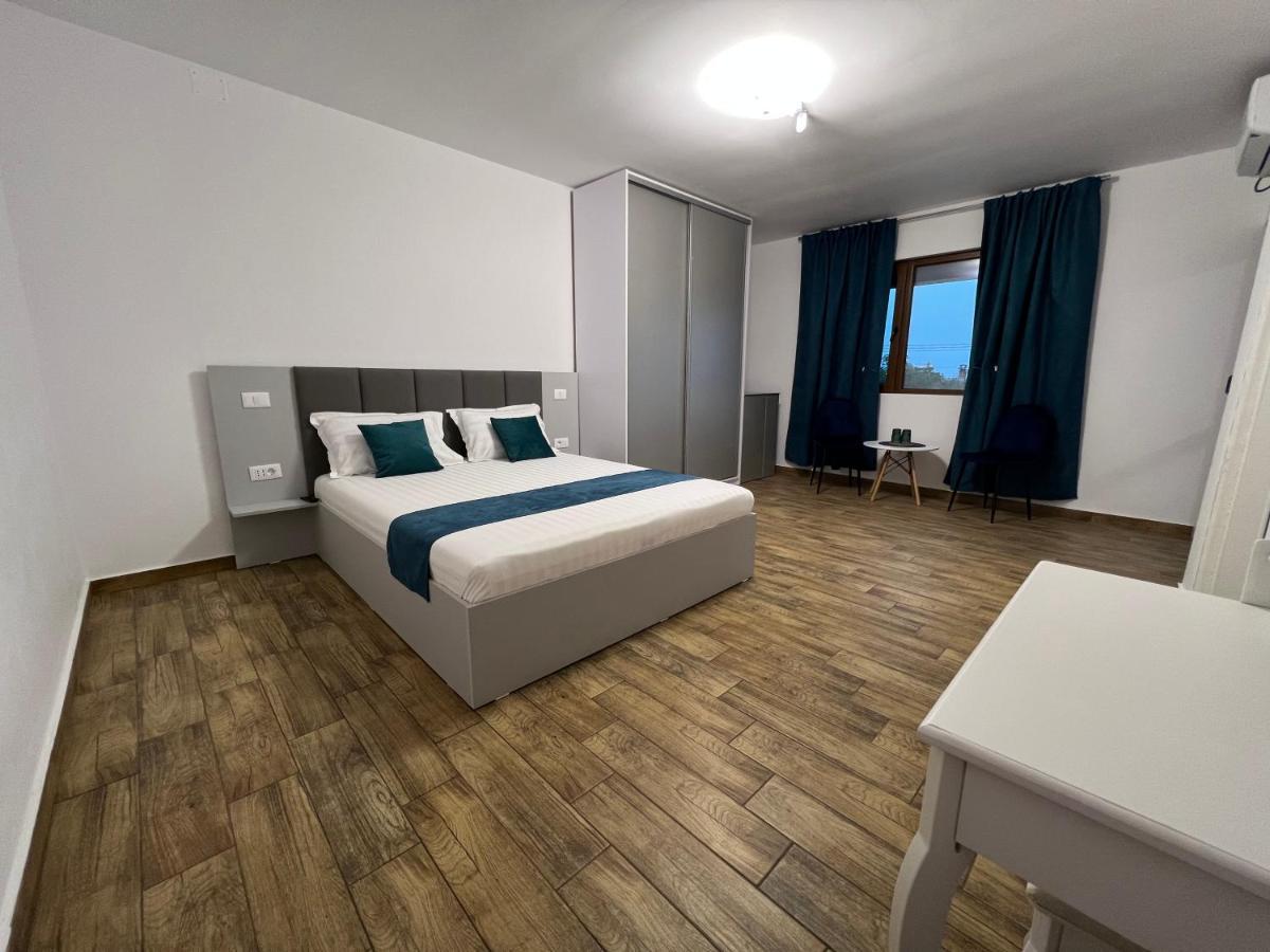 Vila Adelis Vama Veche Bagian luar foto